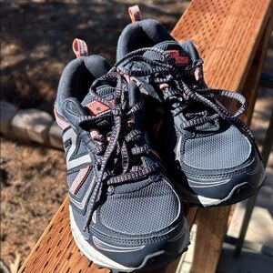 New Balance 410 v5 Dark Gray and Orange Trail Running Shoes